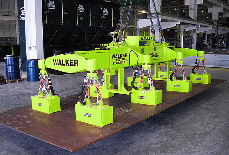 Application Below Hook3