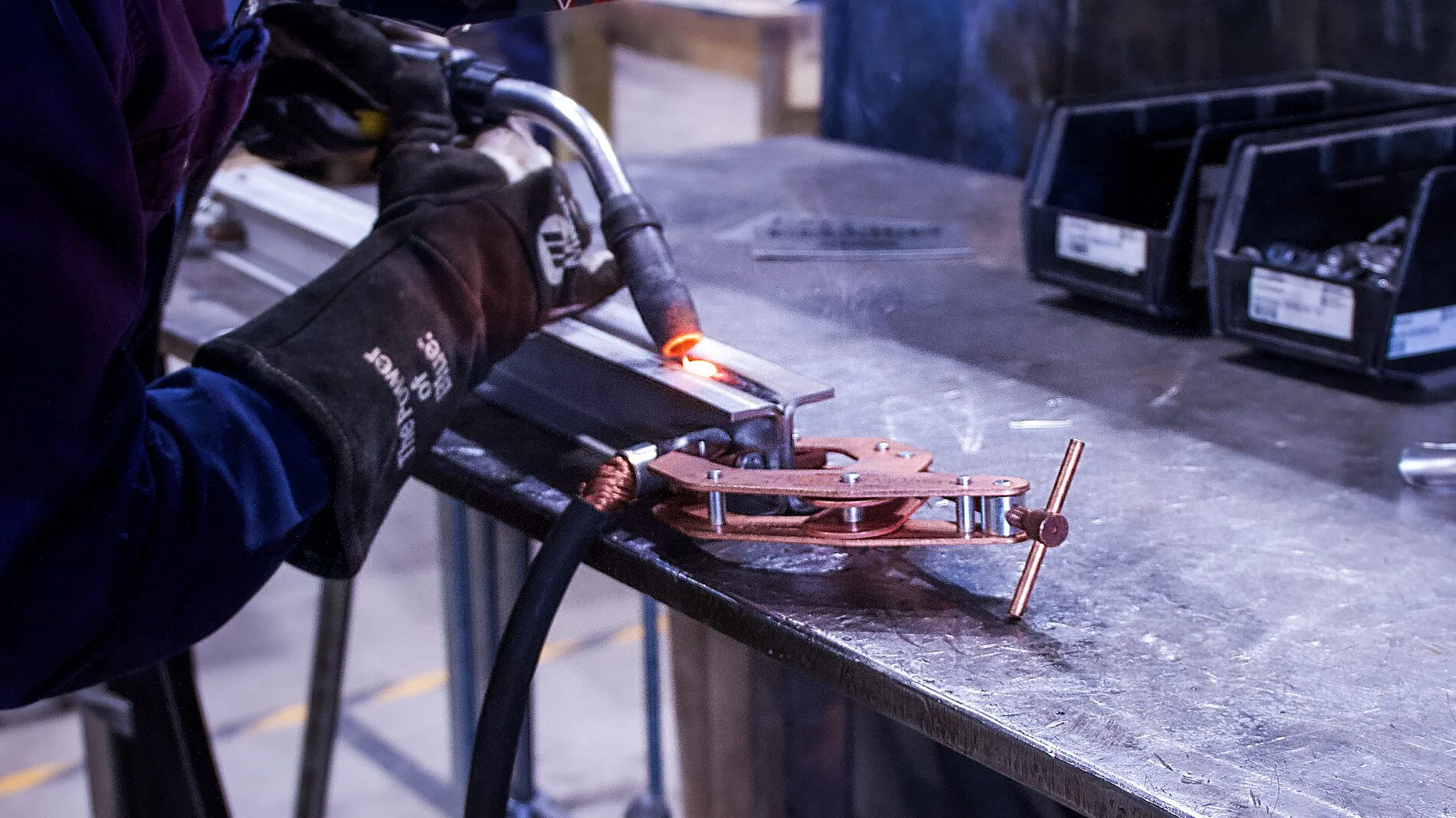 Header Website Welding Clamp